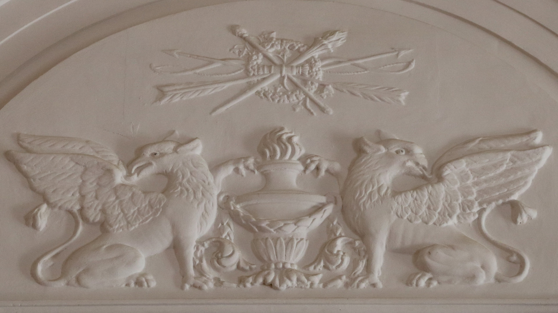 moulure_chateau-saint-martin_vignobles-vellas.com_1920x1080px