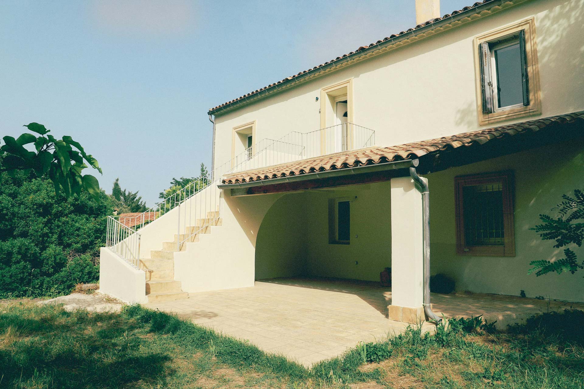 exterieur_gite-ahouu_vignobles-vellas.com_1920x1280px_5